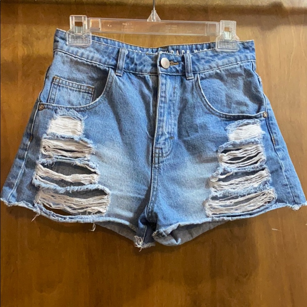 High waisted Distressed denim shorts